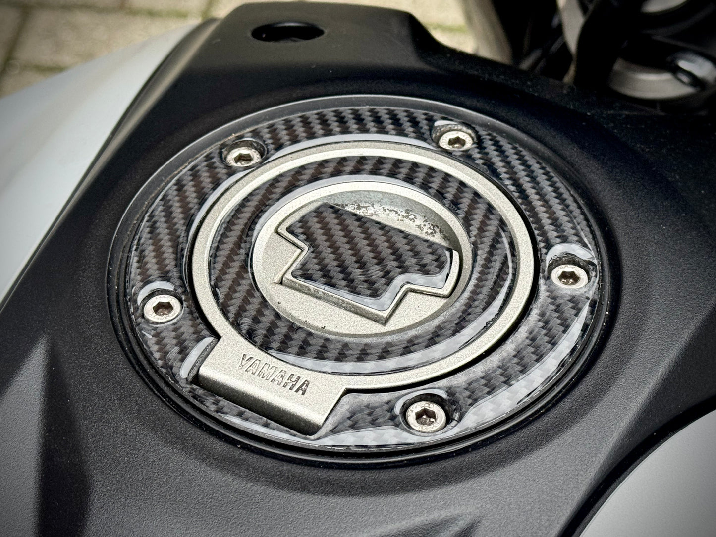 Tankdop sticker Carbon YAMAHA