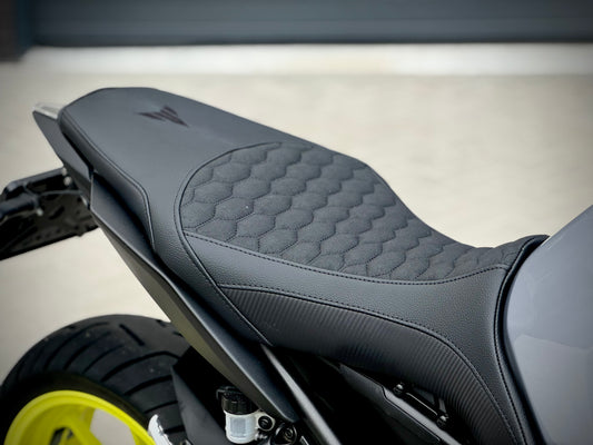 Yamaha MT-09 *CUSTOM ZADEL* RS motief
